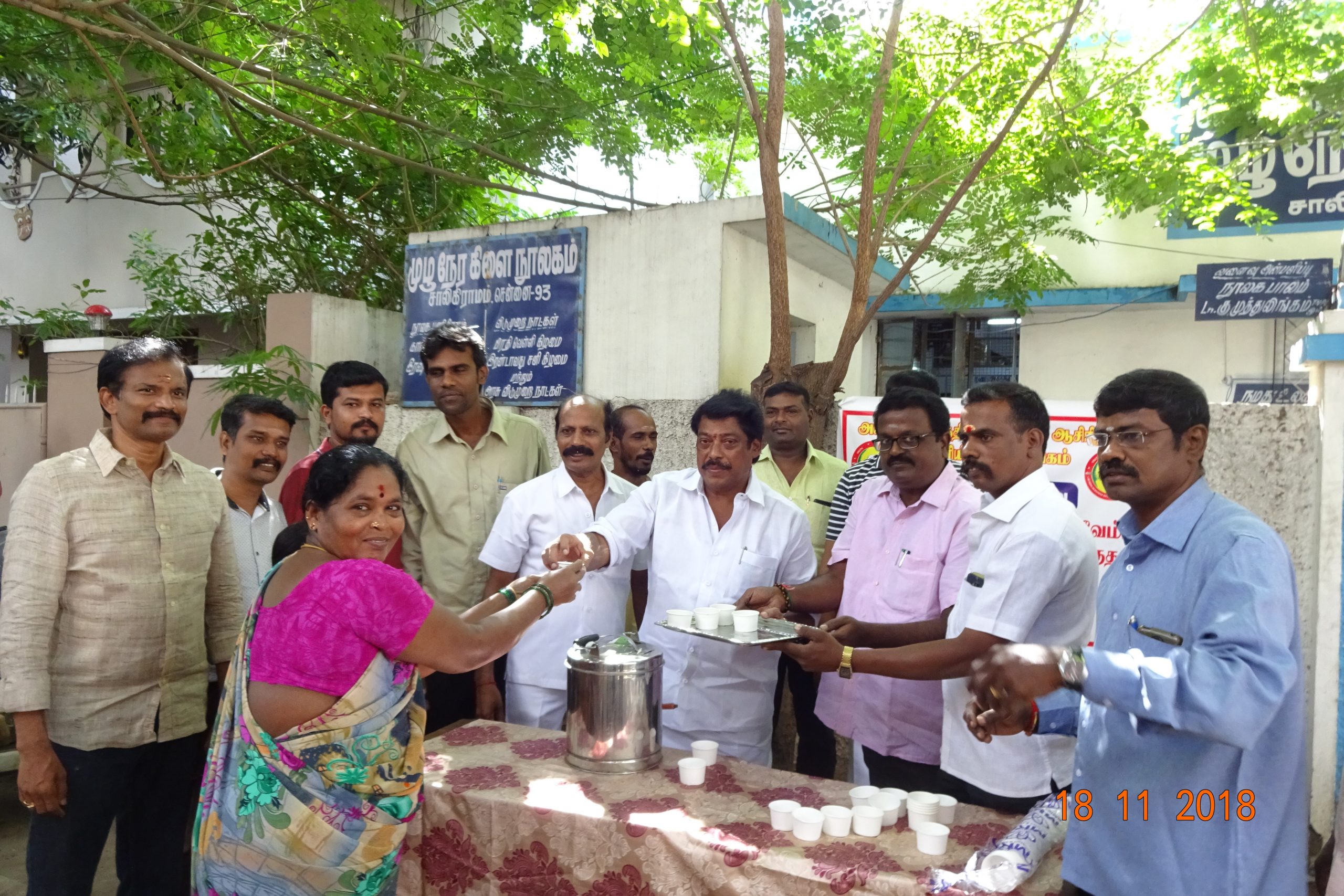 DR.S.RAJENDRAN AINP President aliong with V.N.RAVI Virugambakkam MLA Distributed Nilavembu kazhayam to people at saligramam library which was financed by ALL INDIA NEWSPAPER EDITORS AND PUBLISHERS ASSOCIATION
